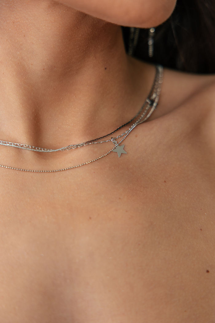 COLAR PRATA CORRENTES E ESTRELINHAS