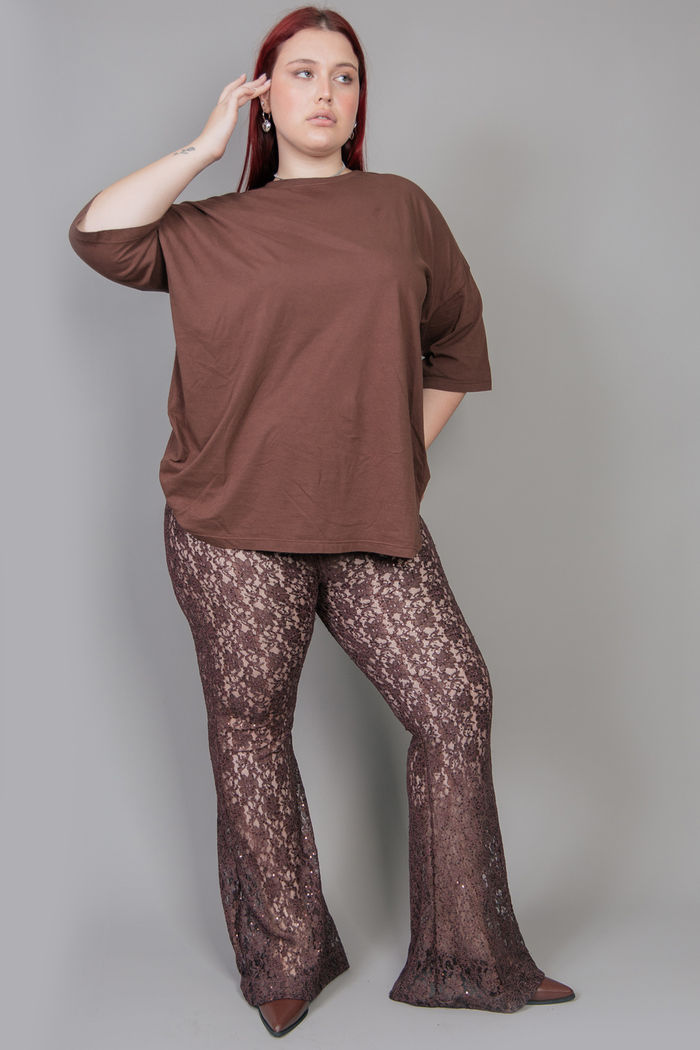 CALÇA DE RENDA TRANSPARENTE COM PAETÊ MARROM