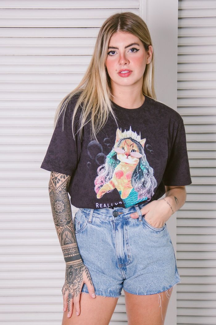 SHORT JEANS COM BORDADO SMILE