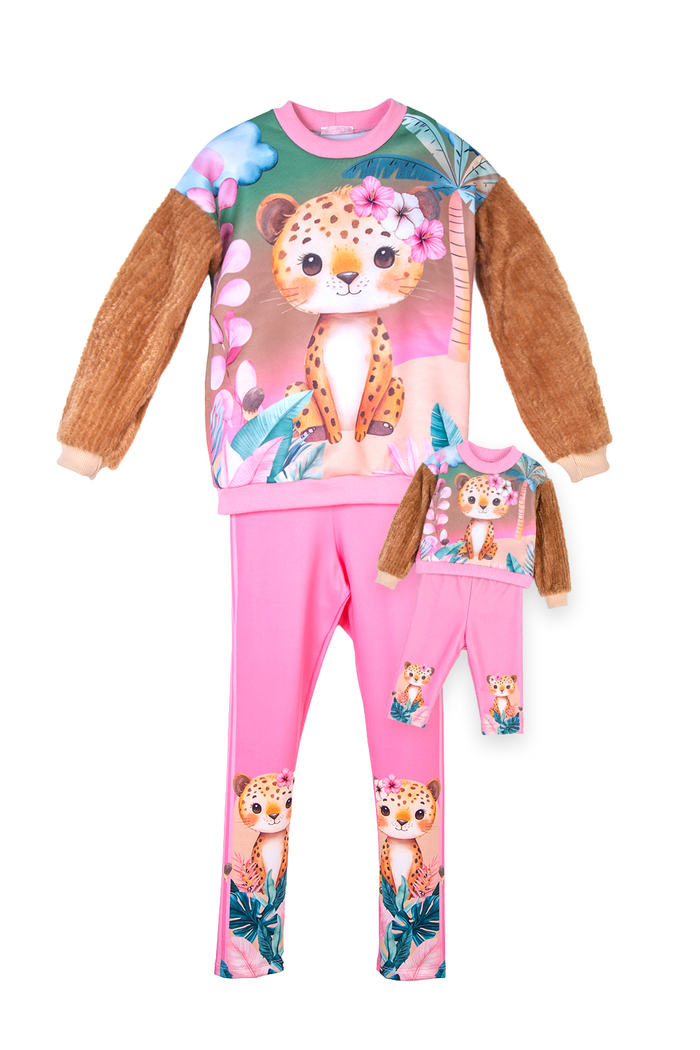 Conjunto leopardo felpado