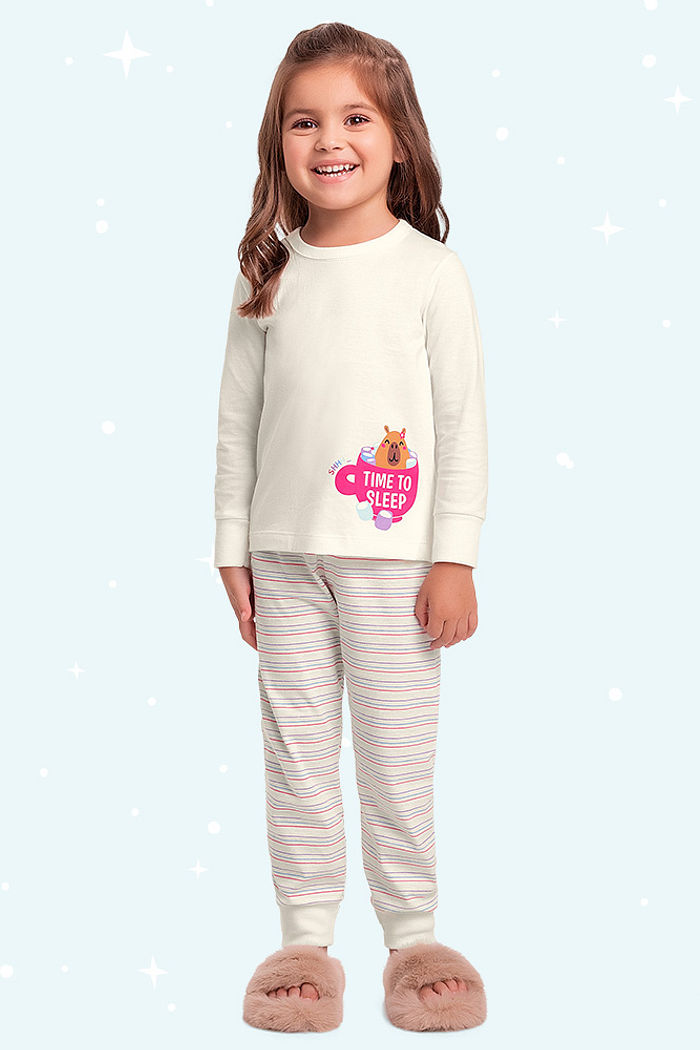 Conjunto pijama blusa manga longa e calça com tinta que brilha no escuro capivara