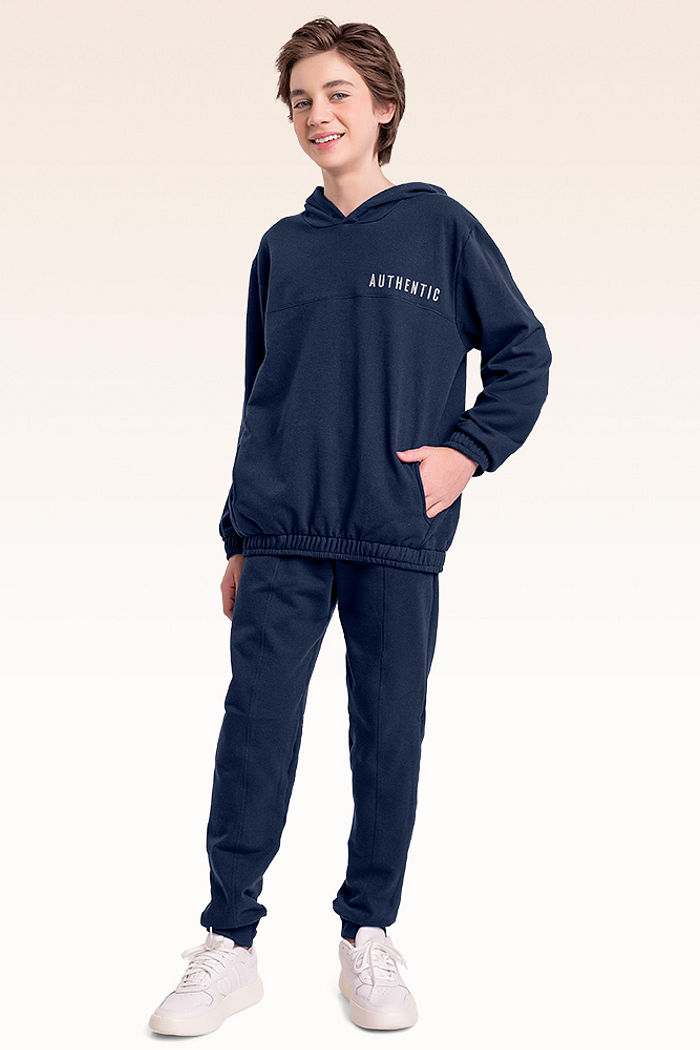 Conjunto blusão com capuz e calça em mol