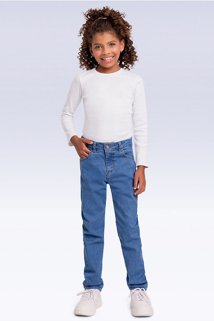 Calça skinny em jeans