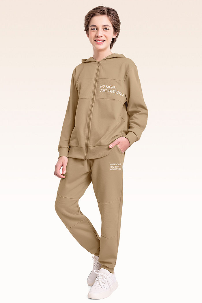 Conjunto jaqueta com capuz e calça