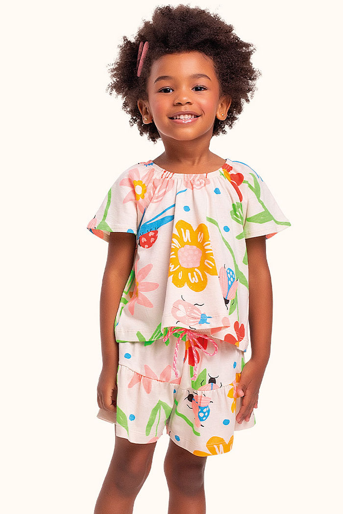 Conjunto bata e short estampa vibrante com cadarço decorativo
