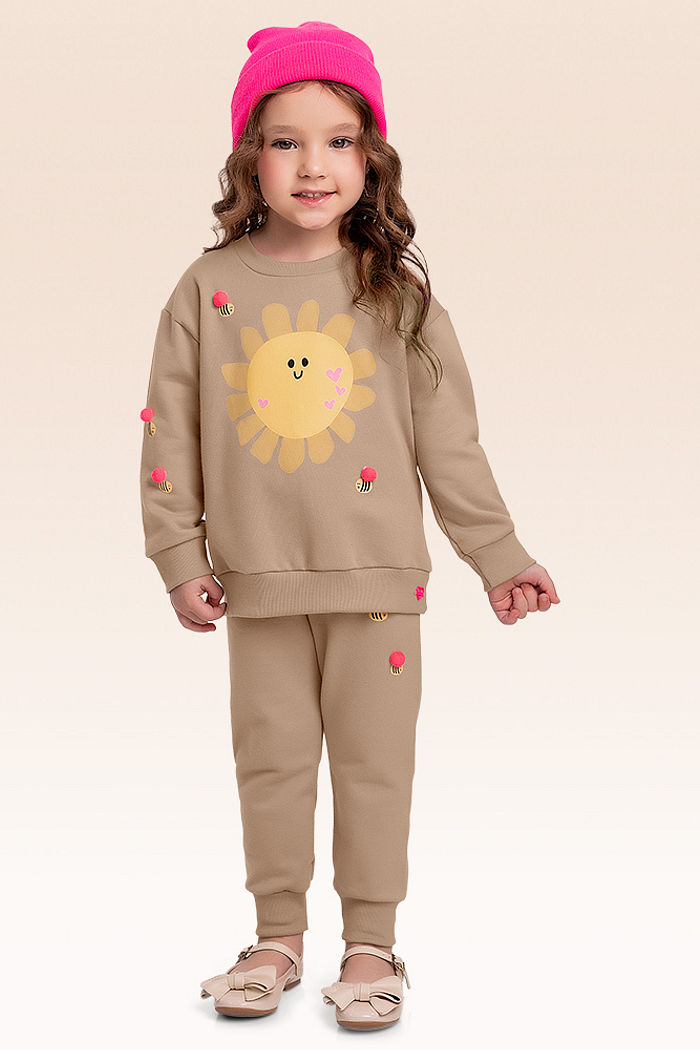 Conjunto blusão e calça em moletom