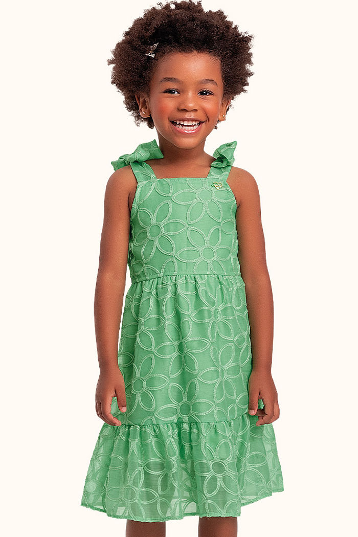 Vestido em tule bordado de alcinha