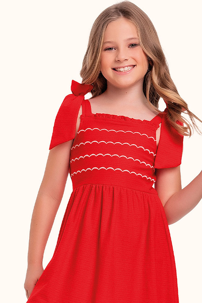 Vestido em malha florence lastex e bordado