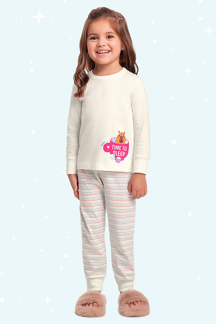 Conjunto pijama blusa manga longa e calça com tinta que brilha no escuro capivara