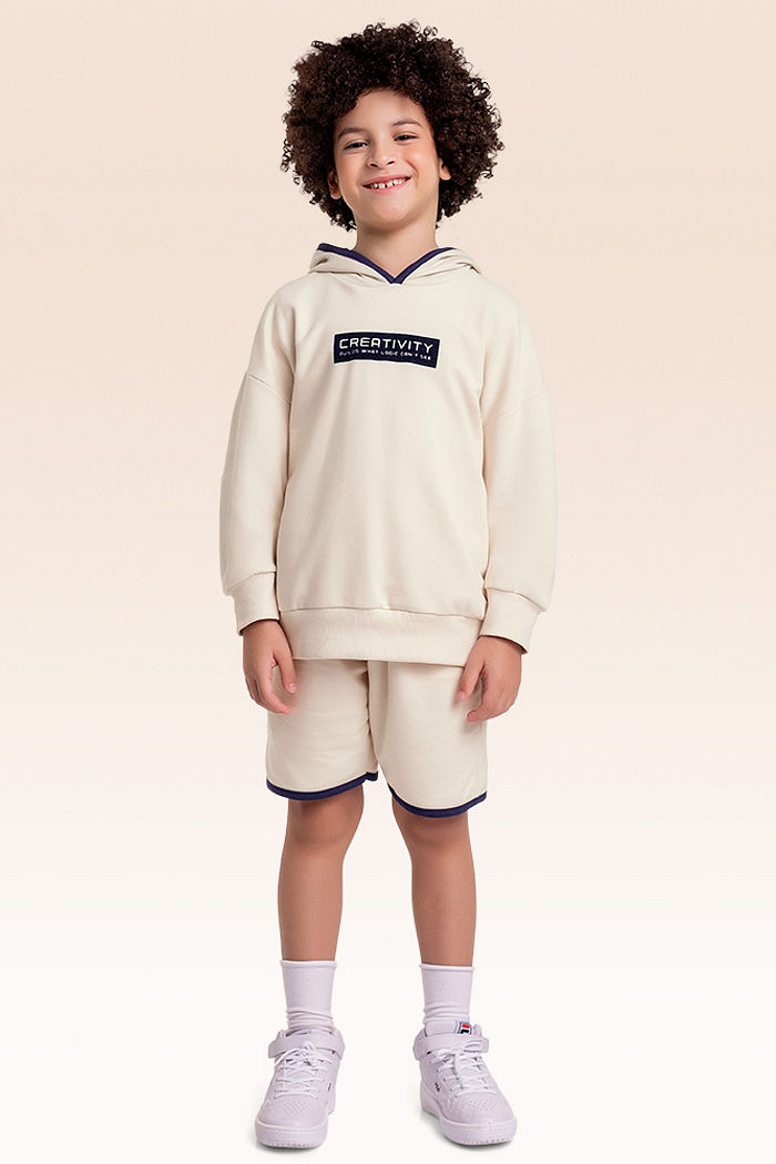 Conjunto blusão com capuz e bermuda