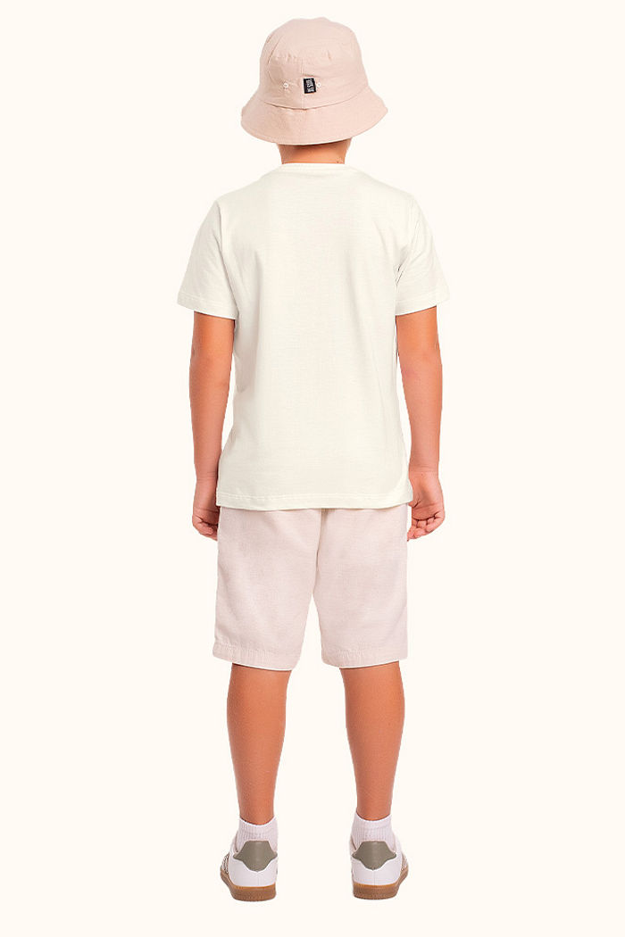 Camiseta em meia malha com bolso funcional