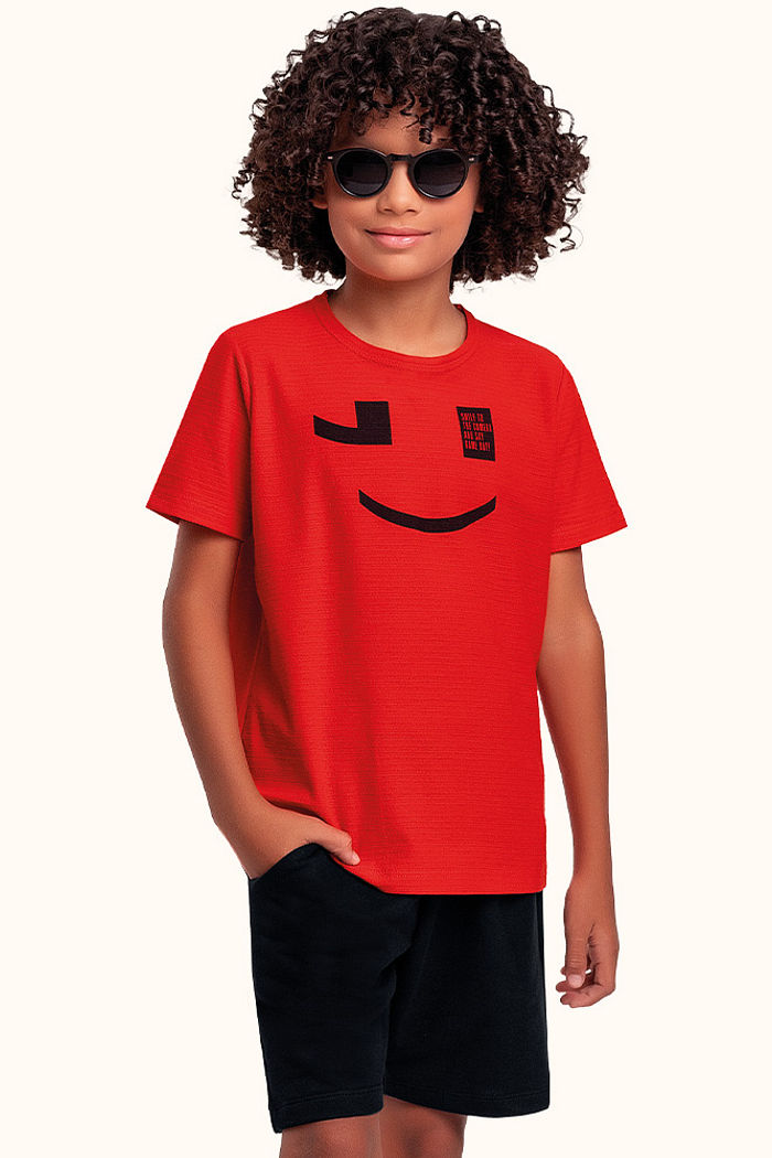 Conjunto camiseta em malha florence e bermuda em moletinho com bolso funcional