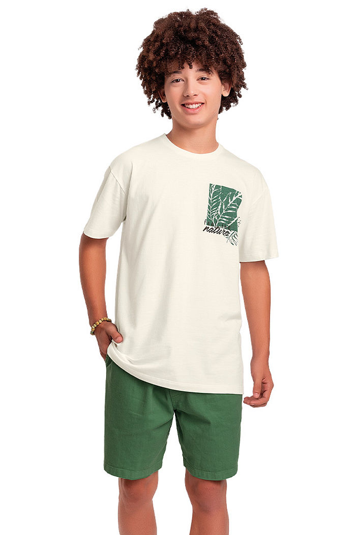 Conjunto camiseta em meia malha e bermuda em sarja