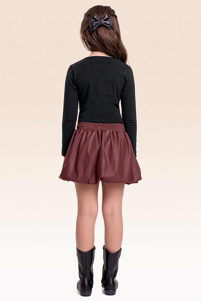 Conjunto blusa manga longa e saia balonê