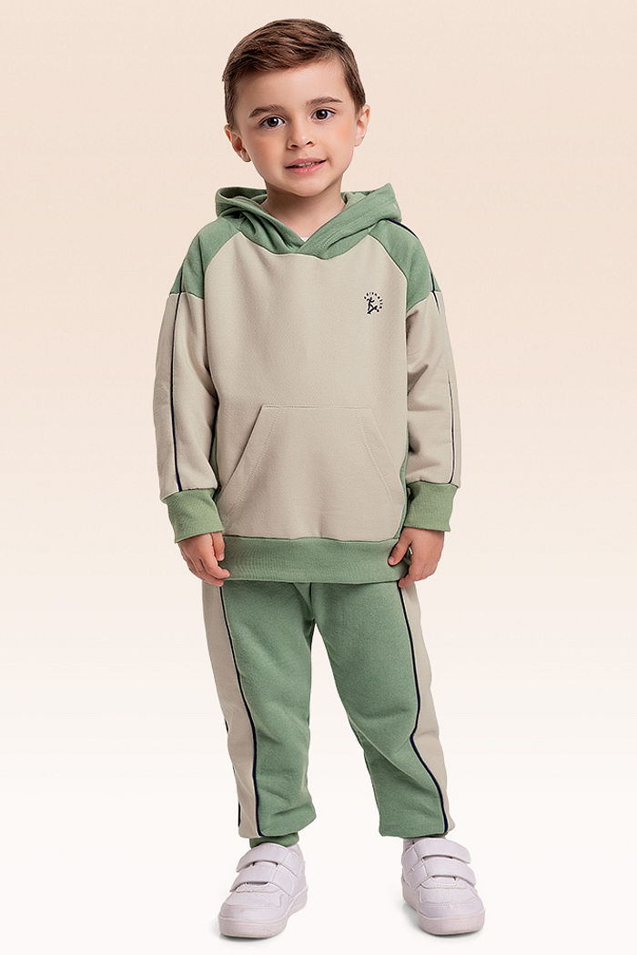 Conjunto blusão com capuz e calça