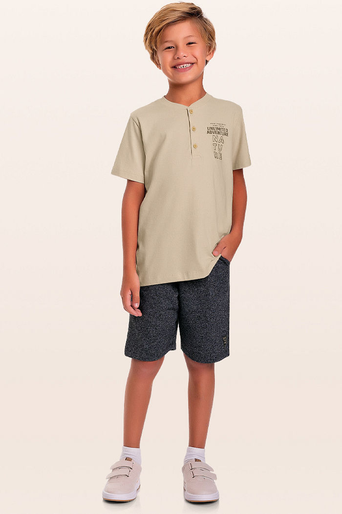 Conjunto camiseta com botão e bermuda nature