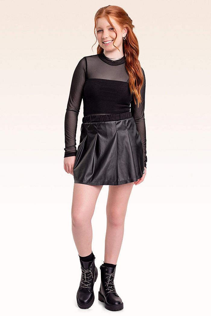 Blusa manga longa em tule