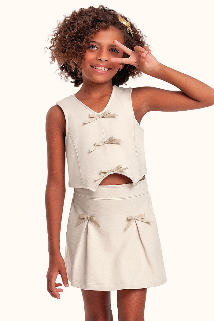 Conjunto regata/short-saia em moletinho com laço decorativo