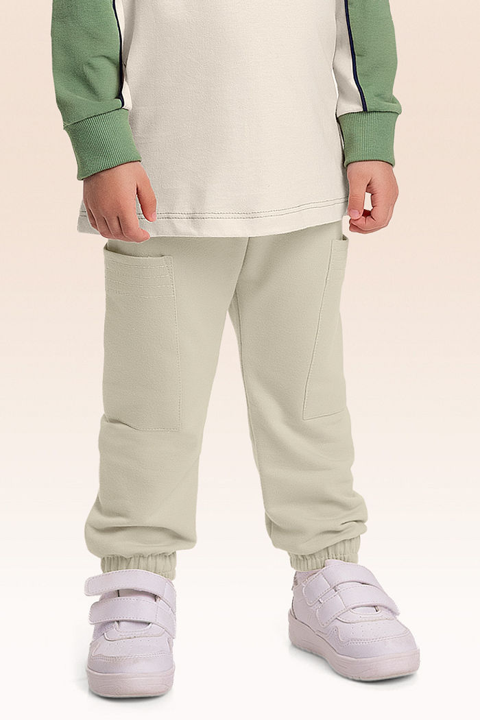 Calça em moletom com bolso