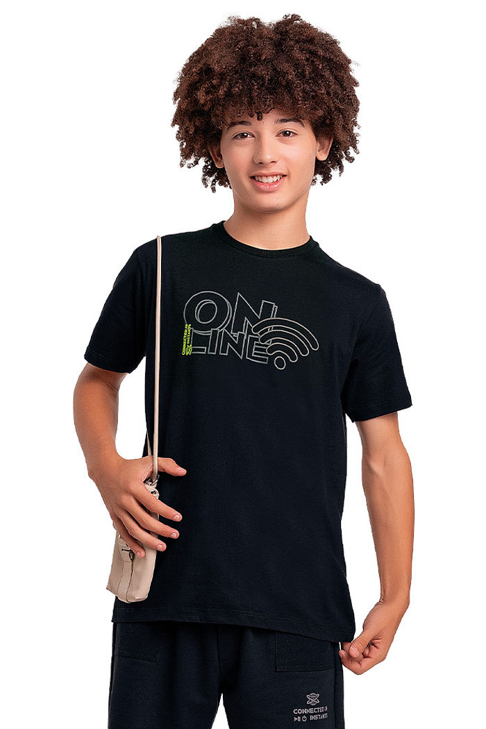 Conjunto juvenil camiseta em meia malha e bermuda moletinho