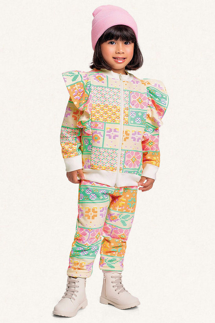 Conjunto jaqueta e calça em moletom com flores