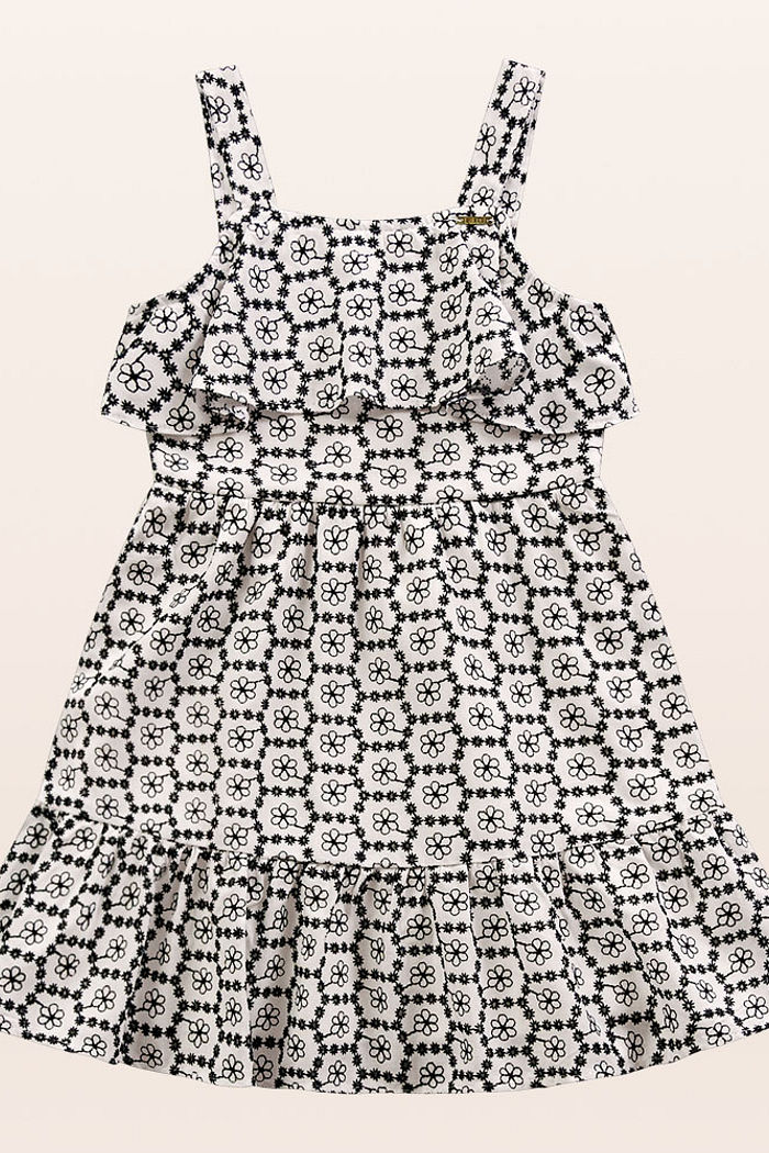 Vestido em tecido bordado flor