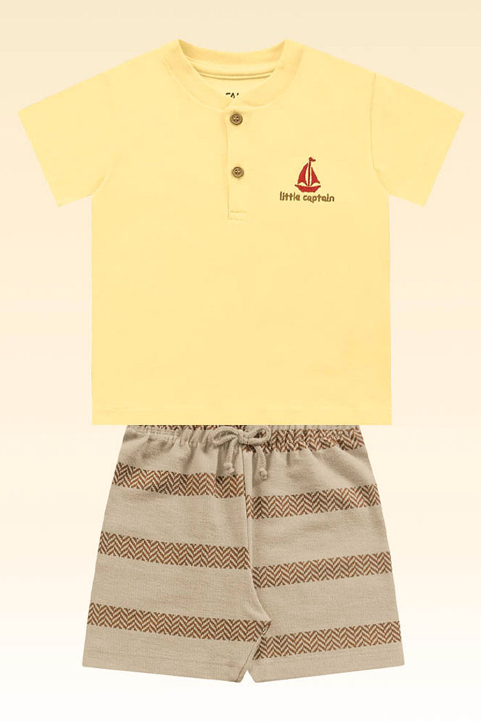 Conjunto camiseta meia malha e bermuda moletinho