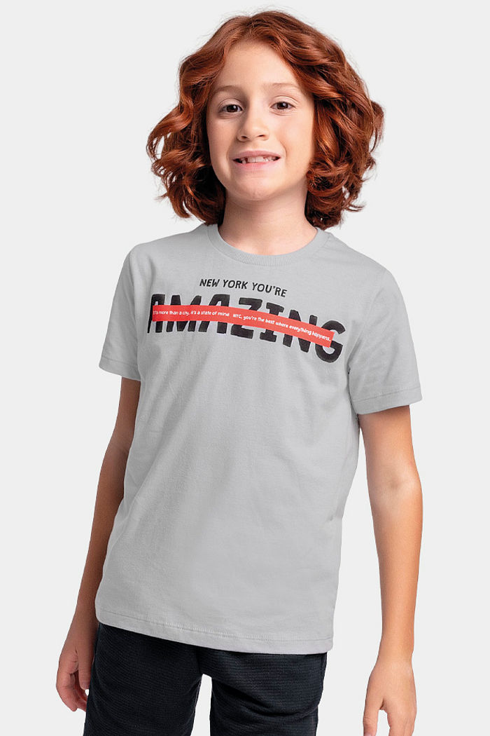 Conjunto camiseta amazing e bermuda em moletinho lótus