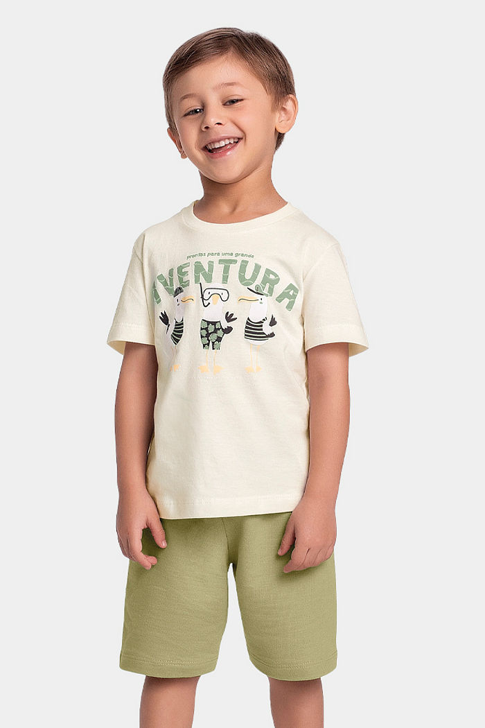 Conjunto camiseta aventura e bermuda em moletinho flamê