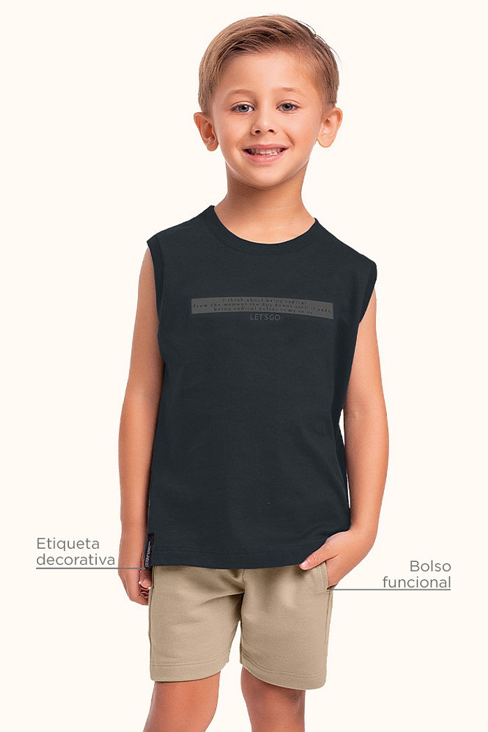 Conjunto regata em meia malha e bermuda em moletinho com bolso funcional