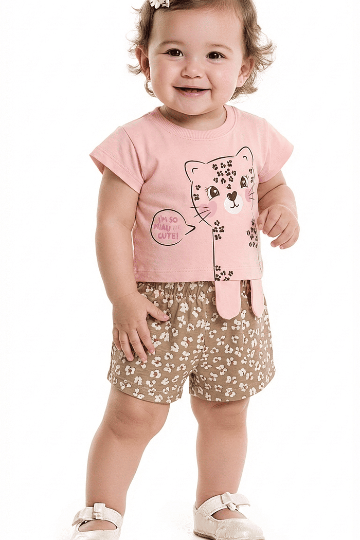 Conjunto blusa em meia malha e short em malha florence oncinha