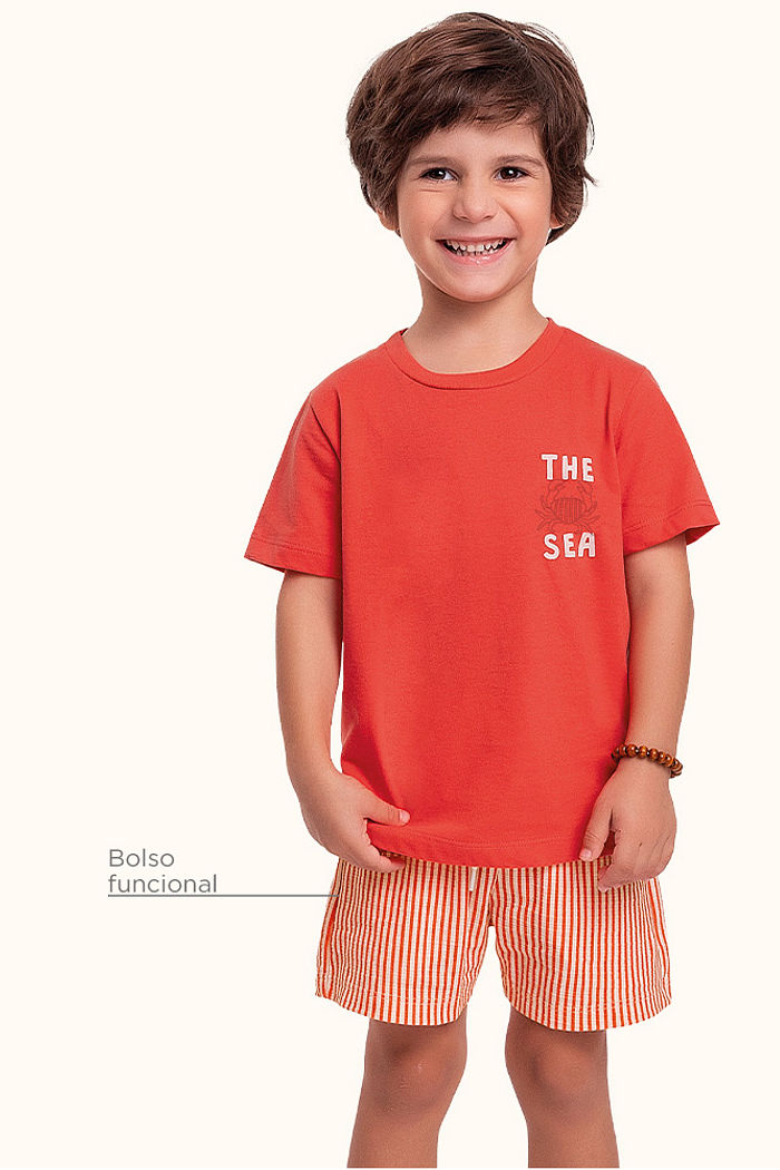 Conjunto camiseta em meia malha e bermuda em malha florence com cadarço decorativo