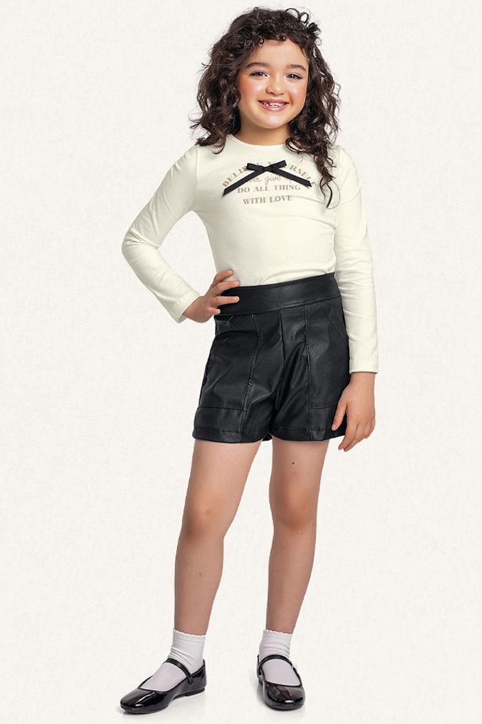 Conjunto blusa manga longa em cotton com laço e short em tecido PU