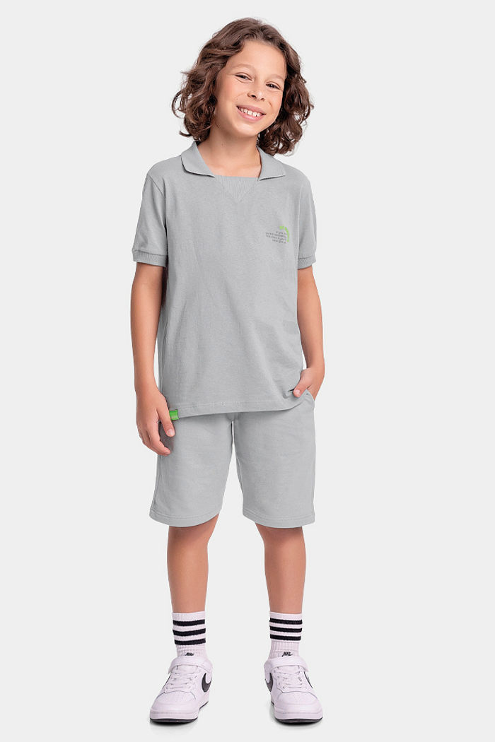 Conjunto camisa polo esporte e bermuda em moletinho