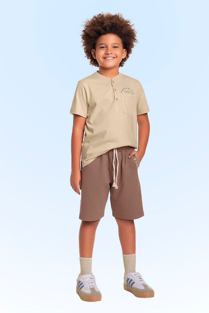 Conjunto camiseta em meia malha e bermuda em moletinho lótus