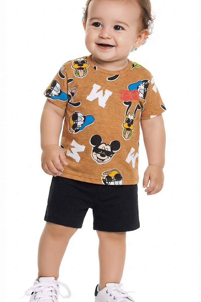 Conjunto camiseta mickey e bermuda em moletinho