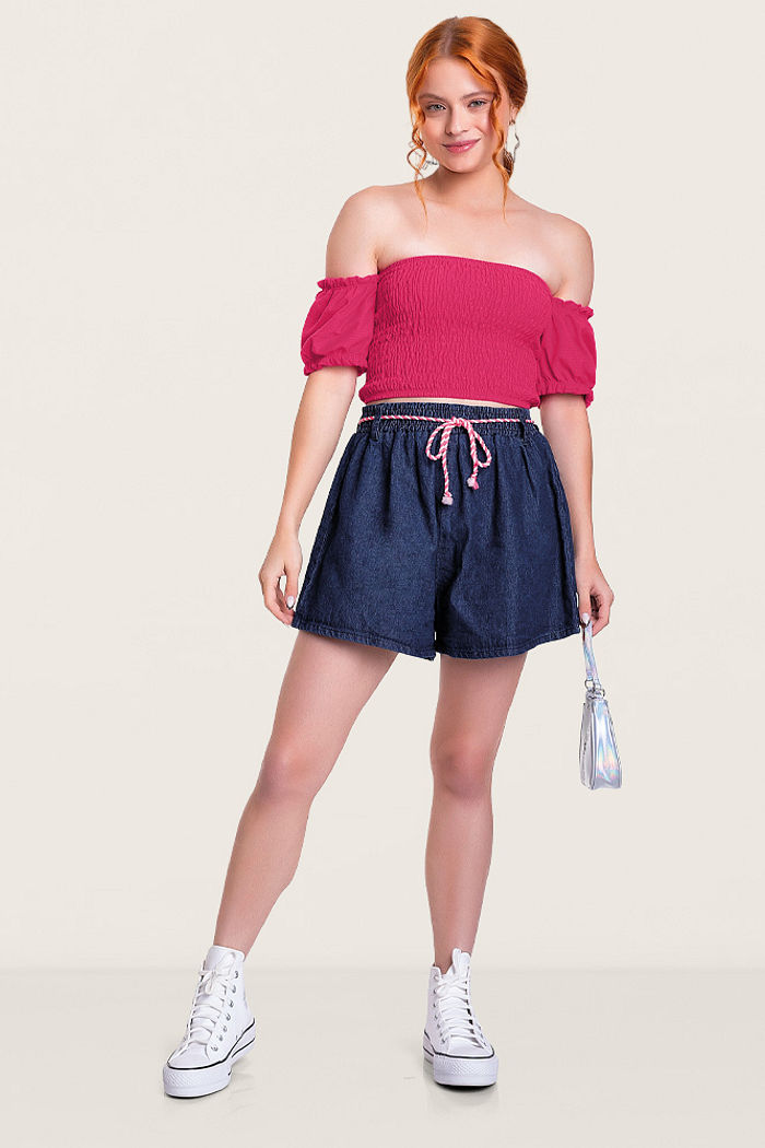 Conjunto blusa em malha florence e short em jeans