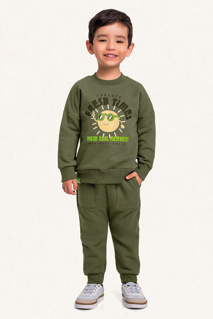 Conjunto blusão e calça em moletom fresh times