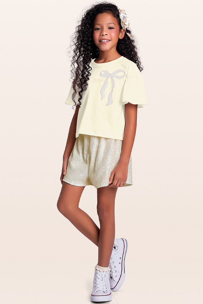 Conjunto blusa e short em tecido lantejoula