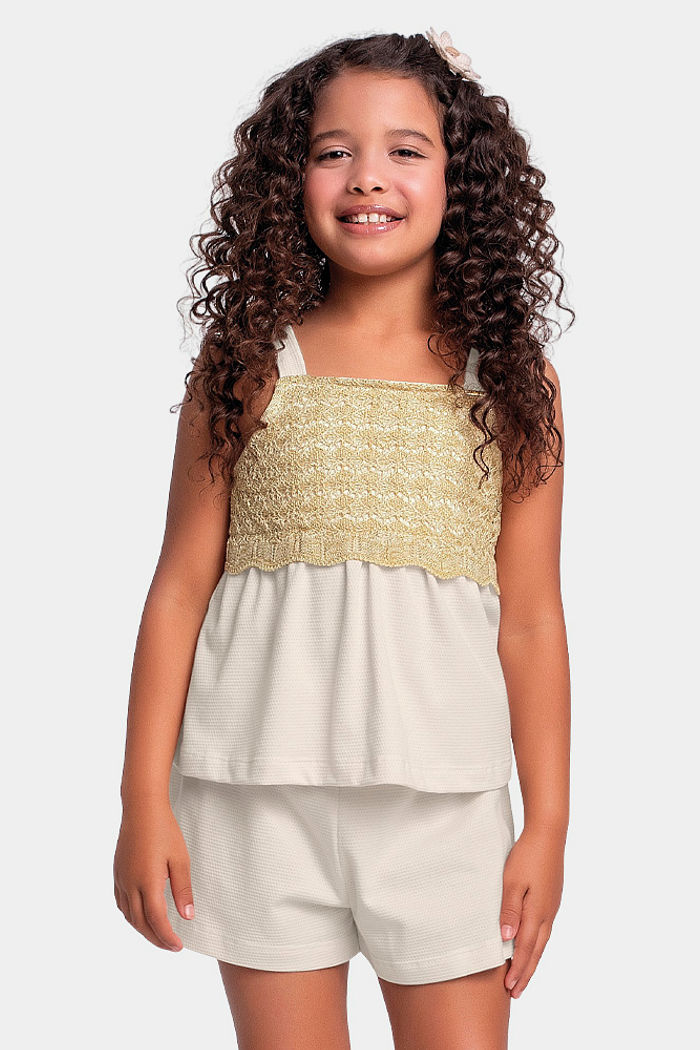 Conjunto bata com detalhe em tricot e short