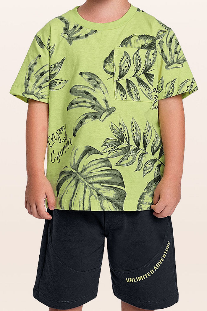 Conjunto camiseta e bermuda natureza