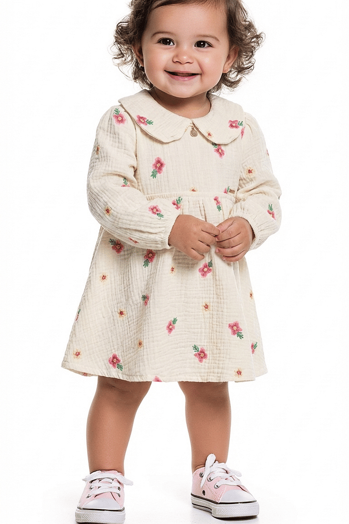 Vestido flores em tecido bordado