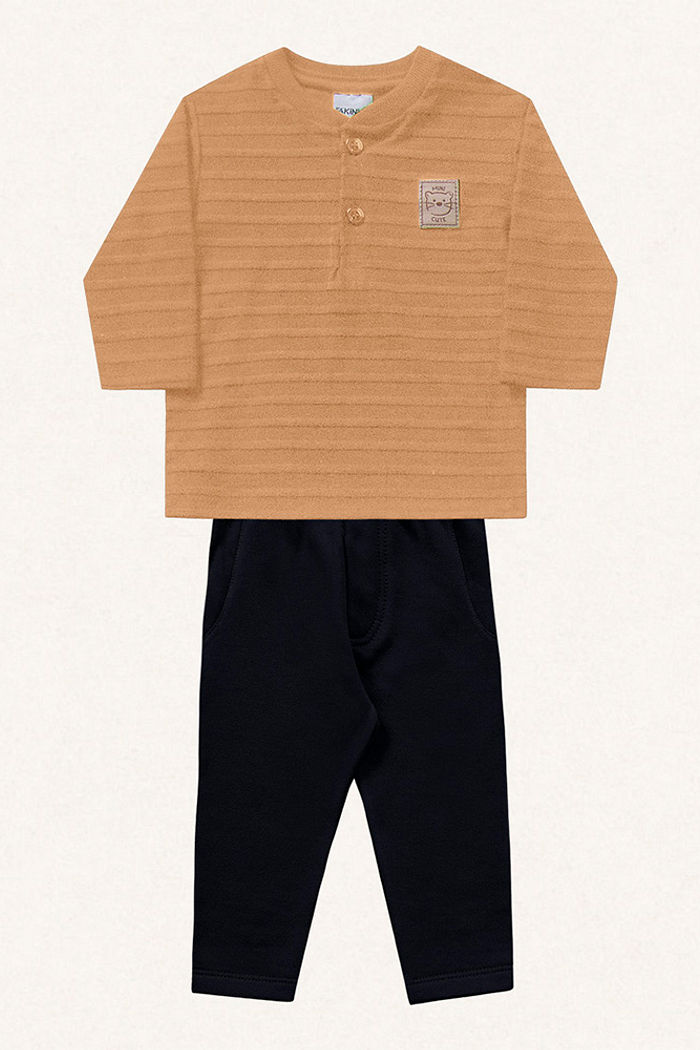 Conjunto camiseta manga longa em meia malha listras com textura em moletom e calça em moletom