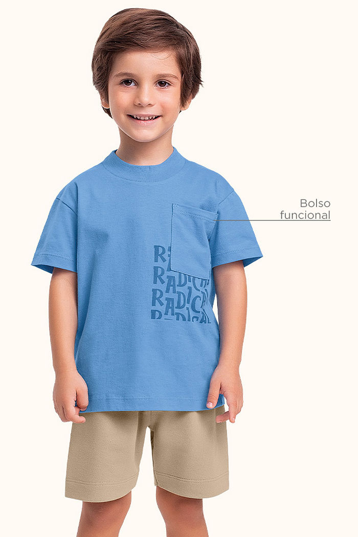 Conjunto camiseta em meia malha com bolso funcional e bermuda em moletinho