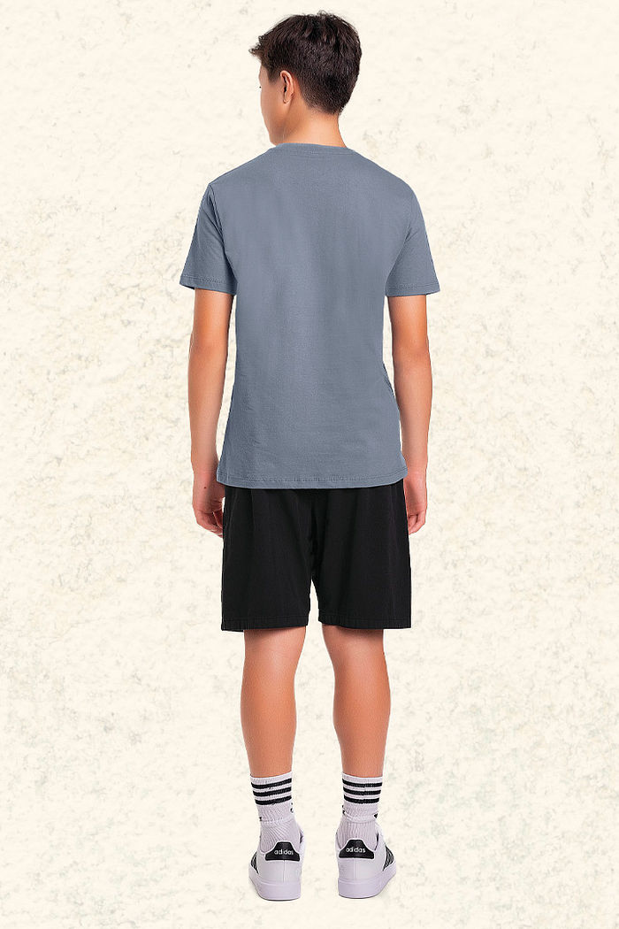 Conjunto camiseta em meia malha e bermuda em sarja queen