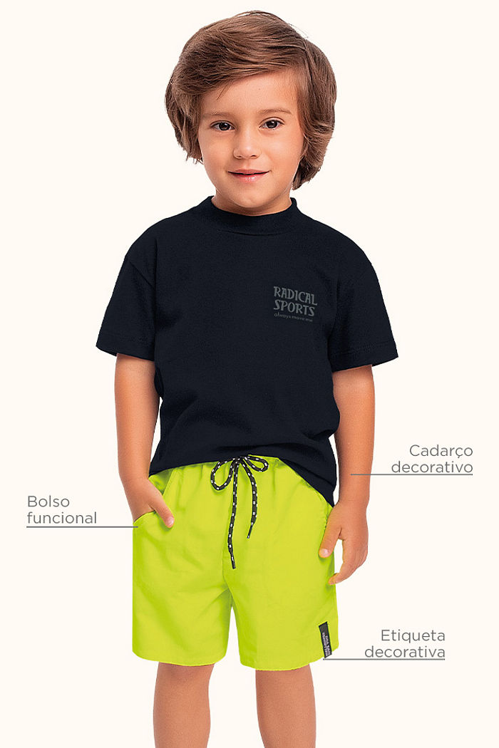 Conjunto camiseta em meia malha e bermuda em microfibra com cadarço decorativo