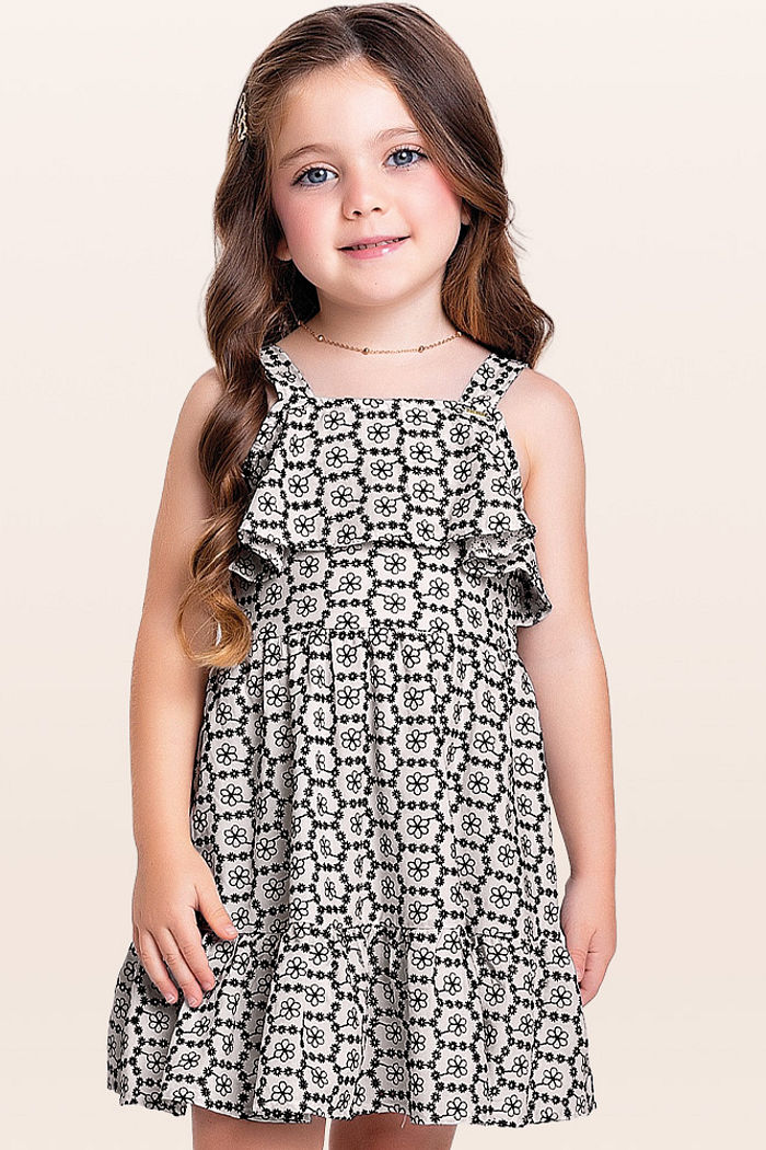 Vestido em tecido bordado flor