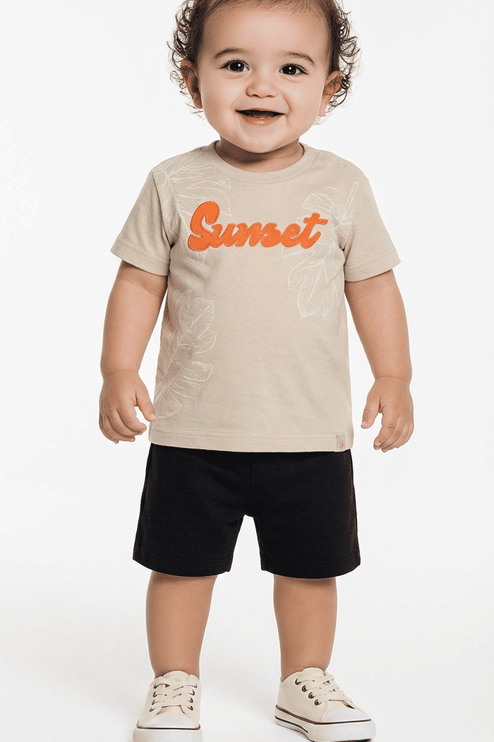 Conjunto camiseta meia malha e short em tecido Eco