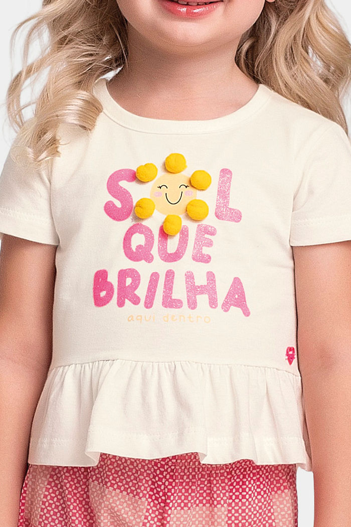 Conjunto blusa com pompom e short xadrez