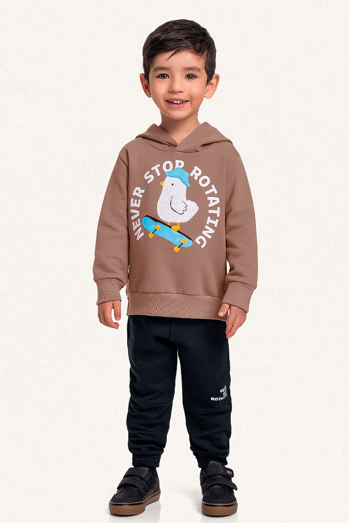 Conjunto blusão com capuz e calça em moletom skate